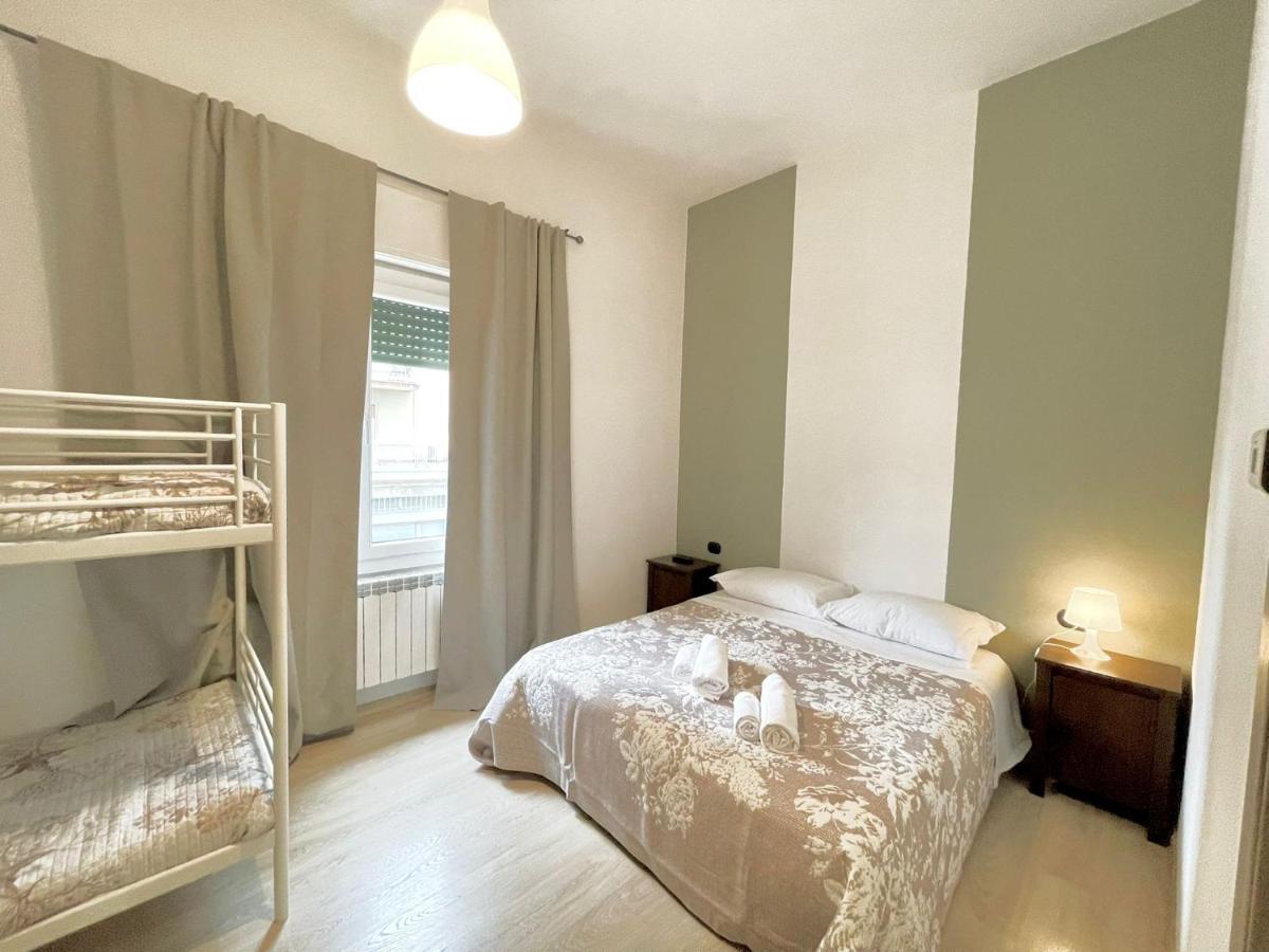 La Gloria Rho Private Rooms Only Bagian luar foto