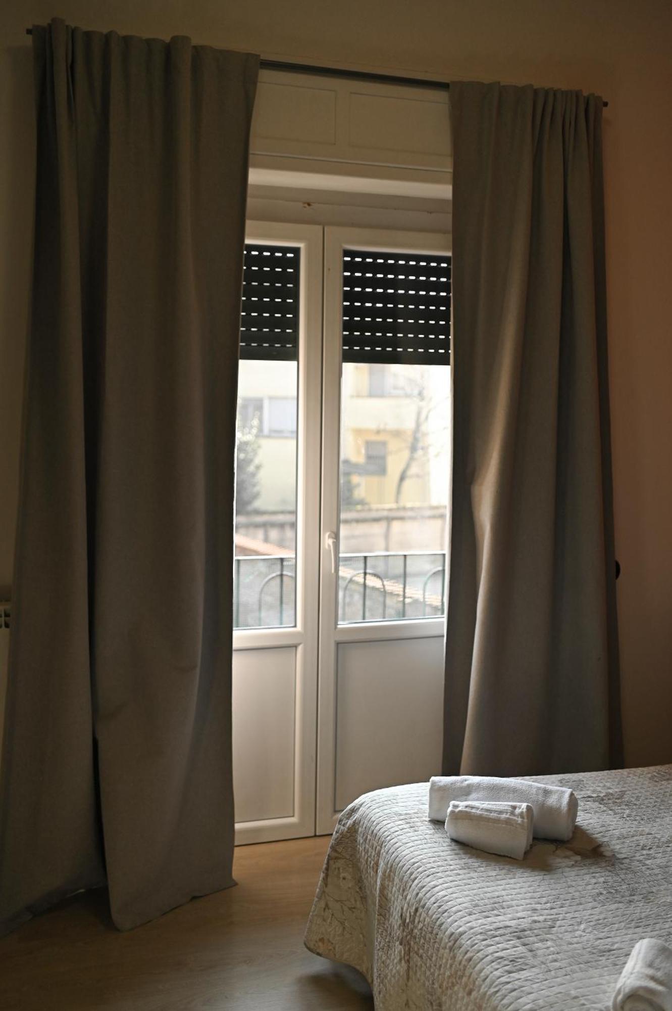 La Gloria Rho Private Rooms Only Bagian luar foto